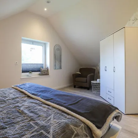 Sonnenschein By Interhome Tatil Evi Wanna
